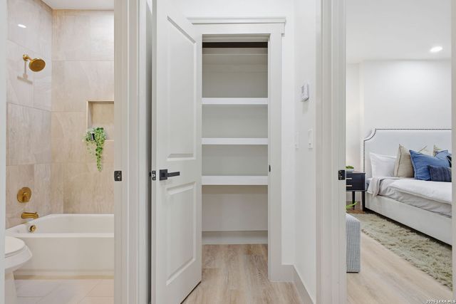 506 Haggin St, San Antonio, TX 78210