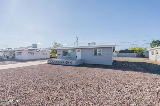 11107 W IOWA Avenue, Youngtown, AZ 85363