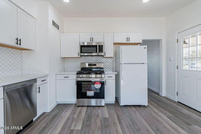 11107 W IOWA Avenue, Youngtown, AZ 85363