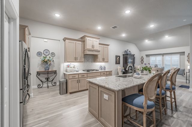 1076 Fleetwood Drive, Justin, TX 76247