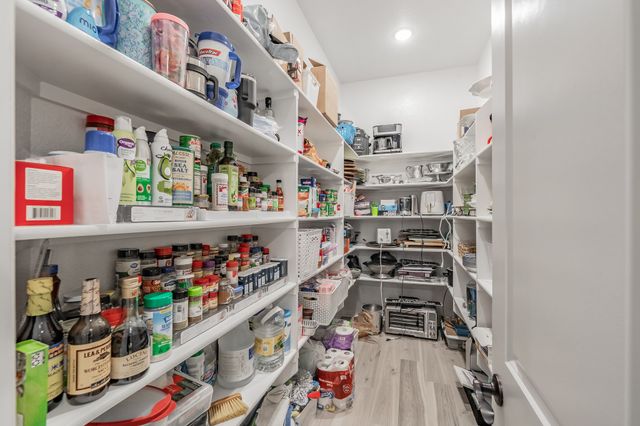 1076 Fleetwood Drive, Justin, TX 76247