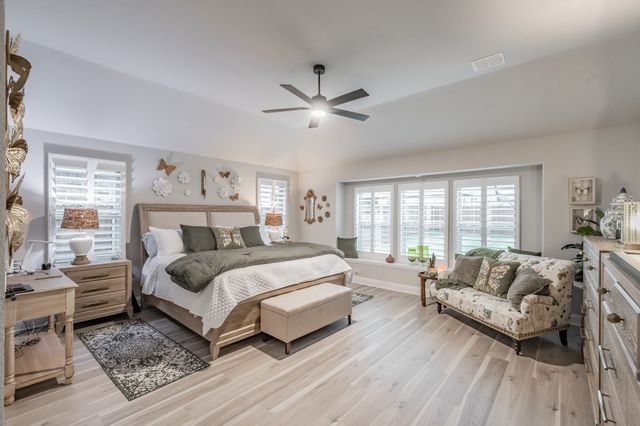 1076 Fleetwood Drive, Justin, TX 76247