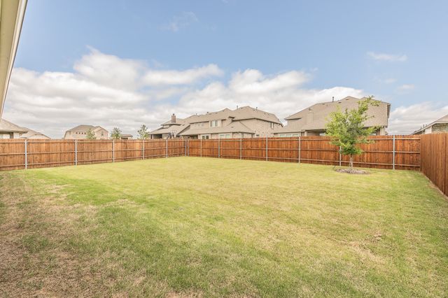 1076 Fleetwood Drive, Justin, TX 76247
