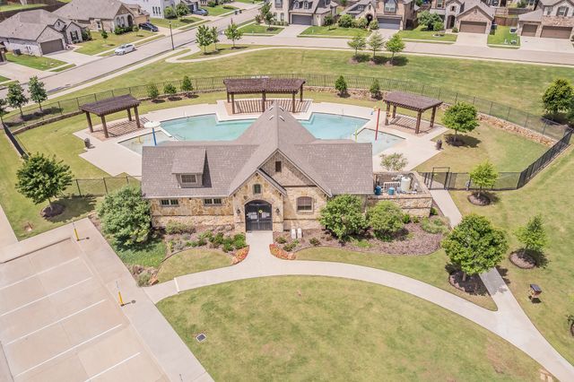 1076 Fleetwood Drive, Justin, TX 76247