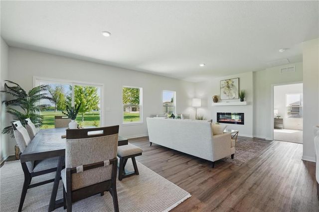 20910 W 190th Terrace, Spring Hill, KS 66083