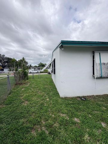 2911 NW 161st Street, Miami Gardens, FL 33054