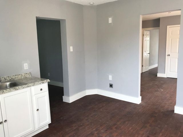 2711 Avenue K, Galveston, TX 77550