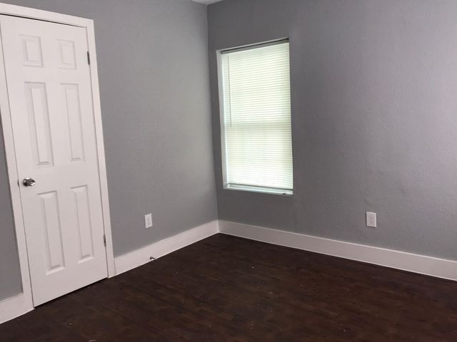 2711 Avenue K, Galveston, TX 77550