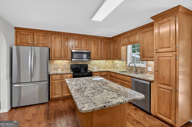 115 Nelson Ridge Drive, Ball Ground, GA 30107