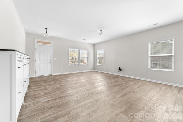 5145 Thomasville Drive, Belmont, NC 28012