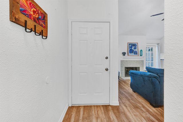 5981 Arapaho Road 402, Dallas, TX 75248