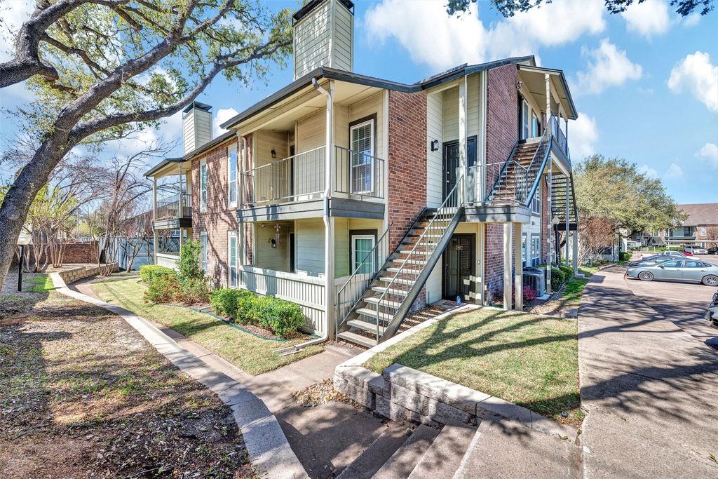 5981 Arapaho Road 402, Dallas, TX 75248