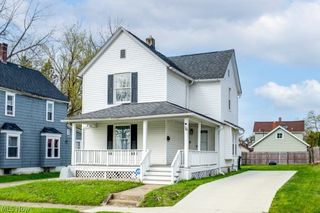 76 16th Street NW, Barberton, OH 44203