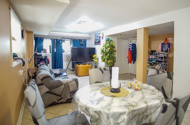 5224 W Deming Place, Chicago, IL 60639