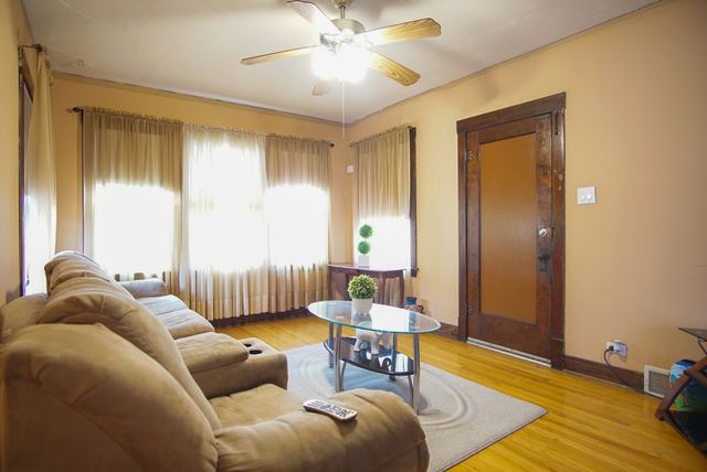 5224 W Deming Place, Chicago, IL 60639