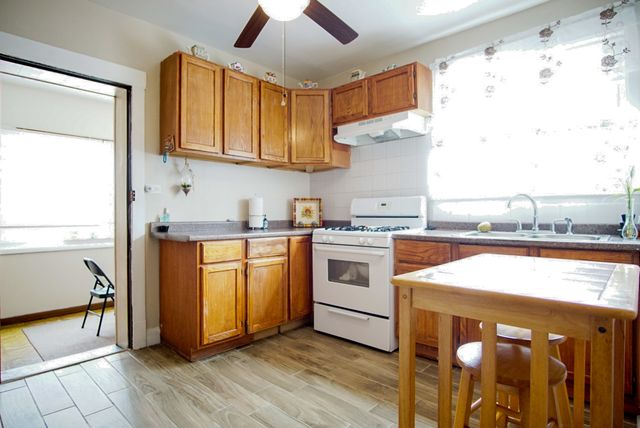 5224 W Deming Place, Chicago, IL 60639