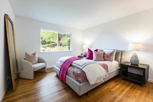 2160 Via Escalera, Los Altos, CA 94024