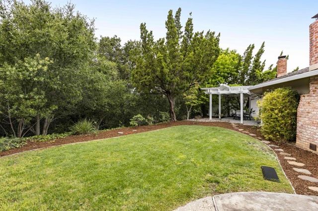 2160 Via Escalera, Los Altos, CA 94024