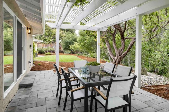 2160 Via Escalera, Los Altos, CA 94024