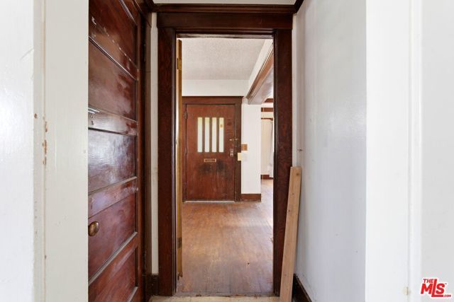 127 S Westlake Avenue, Los Angeles, CA 90057