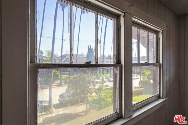 127 S Westlake Avenue, Los Angeles, CA 90057