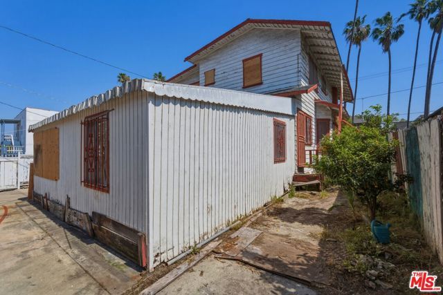 127 S Westlake Avenue, Los Angeles, CA 90057