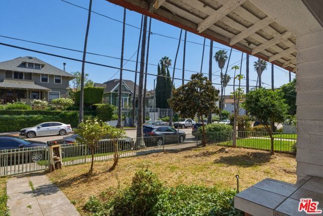 127 S Westlake Avenue, Los Angeles, CA 90057