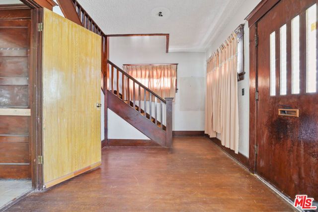 127 S Westlake Avenue, Los Angeles, CA 90057