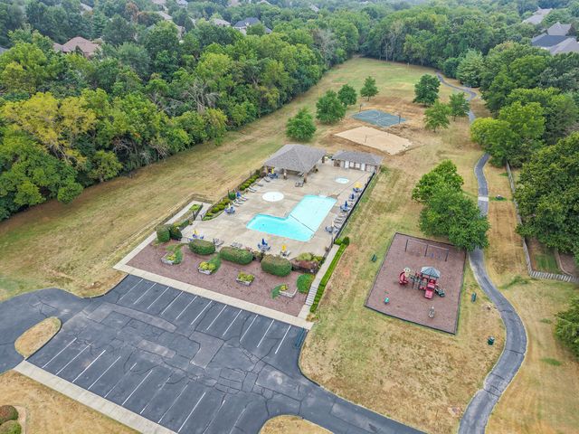 5204 S Nettleton Avenue, Springfield, MO 65810