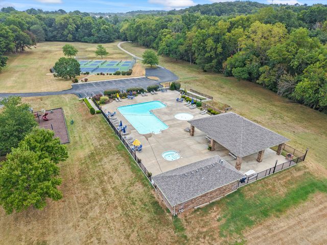 5204 S Nettleton Avenue, Springfield, MO 65810