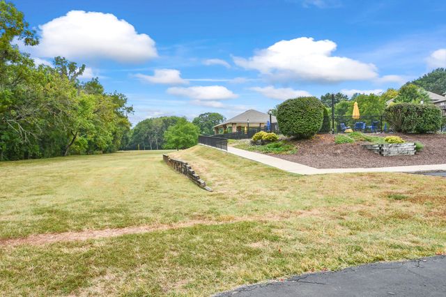 5204 S Nettleton Avenue, Springfield, MO 65810