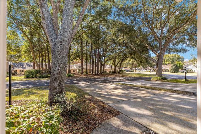 8681 SW 93RD PLACE B, Ocala, FL 34481