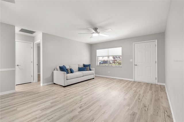 8681 SW 93RD PLACE B, Ocala, FL 34481