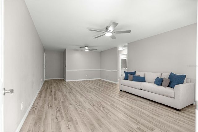 8681 SW 93RD PLACE B, Ocala, FL 34481