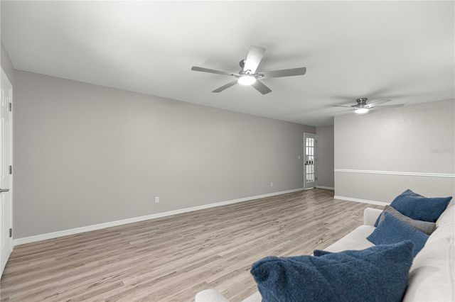 8681 SW 93RD PLACE B, Ocala, FL 34481