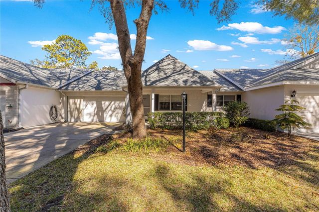 8681 SW 93RD PLACE B, Ocala, FL 34481
