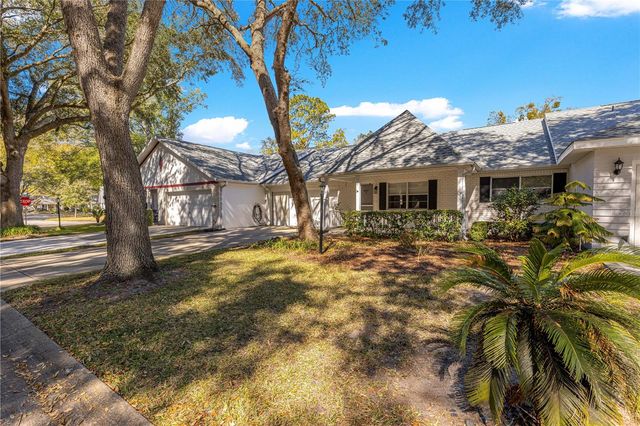 8681 SW 93RD PLACE B, Ocala, FL 34481