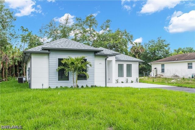4092 24th AVE SE, Naples, FL 34117