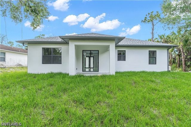 4092 24th AVE SE, Naples, FL 34117