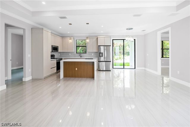 4092 24th AVE SE, Naples, FL 34117