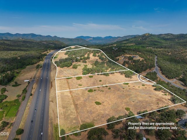 8785 Blackwell Road, Central Point, OR 97502