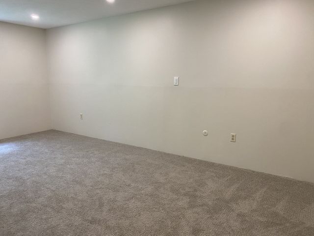 19 Village Rock Lane 8, Natick, MA 01760