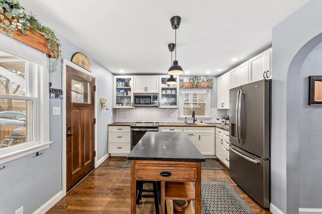 4808 Sunnyside DRIVE, Milwaukee, WI 53208