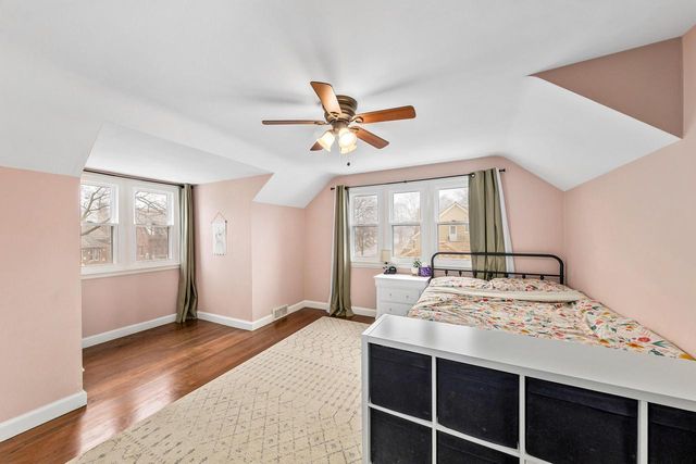 4808 Sunnyside DRIVE, Milwaukee, WI 53208