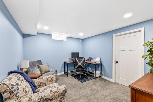 4808 Sunnyside DRIVE, Milwaukee, WI 53208