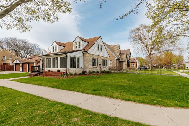4808 Sunnyside DRIVE, Milwaukee, WI 53208