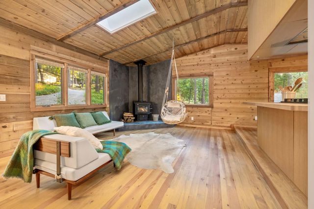 12281 Madrona Way, Nevada City, CA 95959