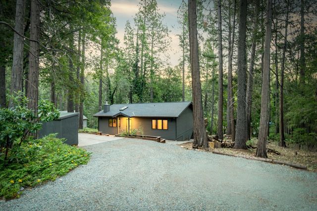 12281 Madrona Way, Nevada City, CA 95959