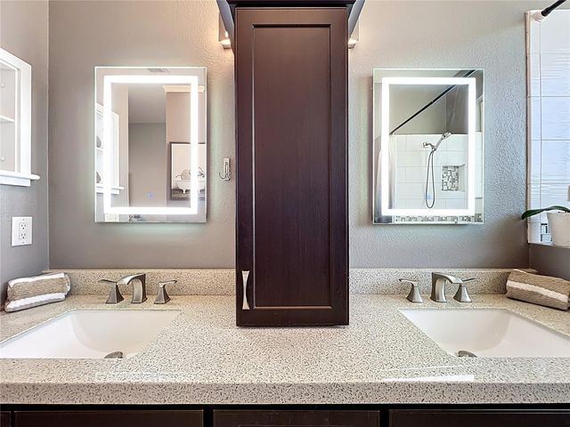 111 BLUEBROOK COURT, Oviedo, FL 32766