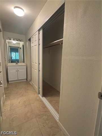 2366 E Mall DR 114, Fort Myers, FL 33901